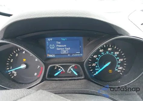 2015 Ford Escape Se z USA, uszkodzony, nr VIN 1FMCU0G97FUA32222